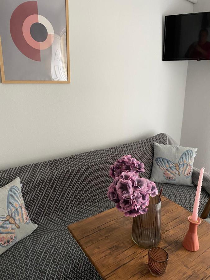Small Beauty Studio Кавала Екстериор снимка