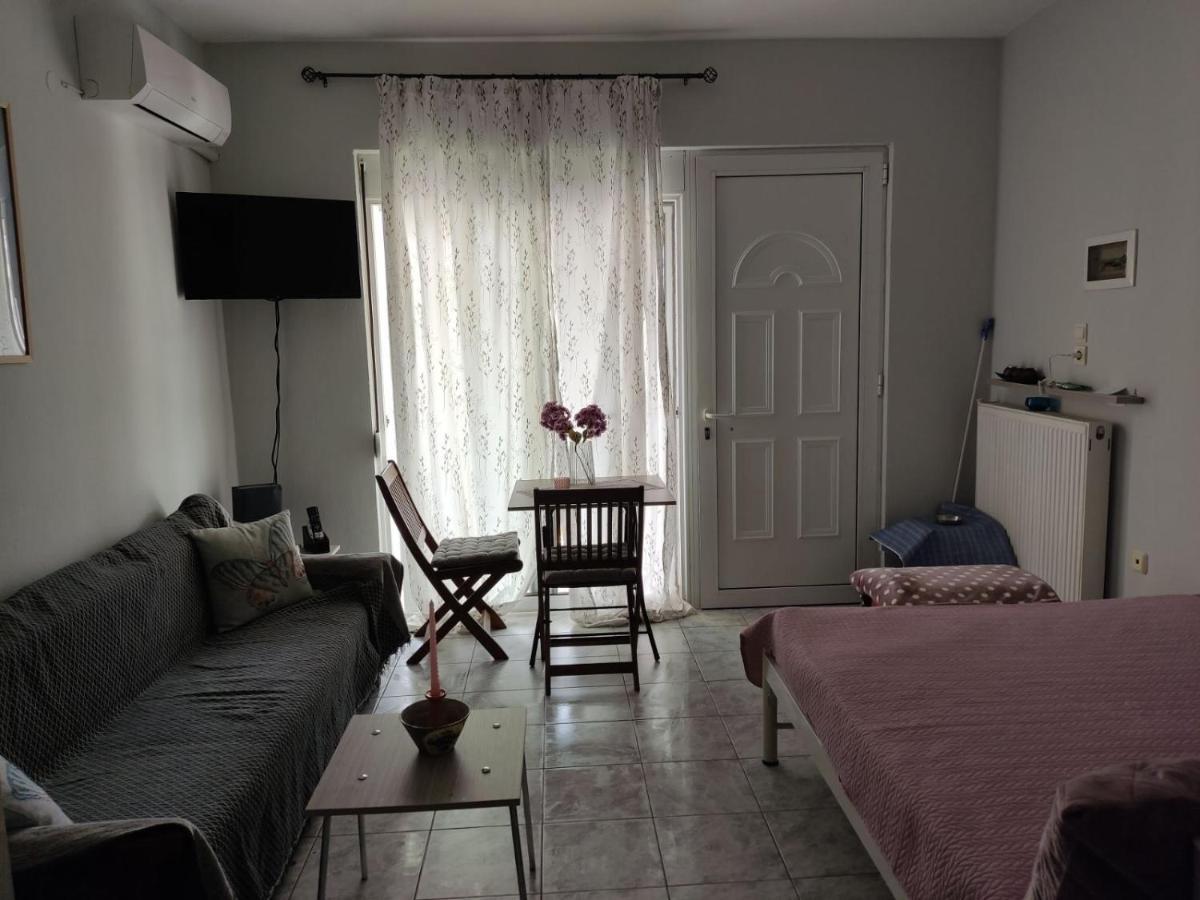 Small Beauty Studio Кавала Екстериор снимка