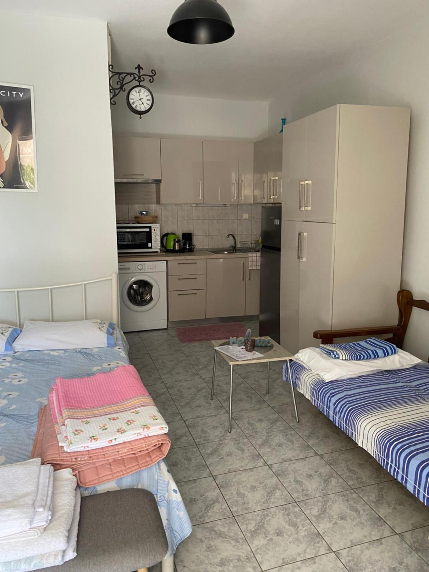 Small Beauty Studio Кавала Екстериор снимка