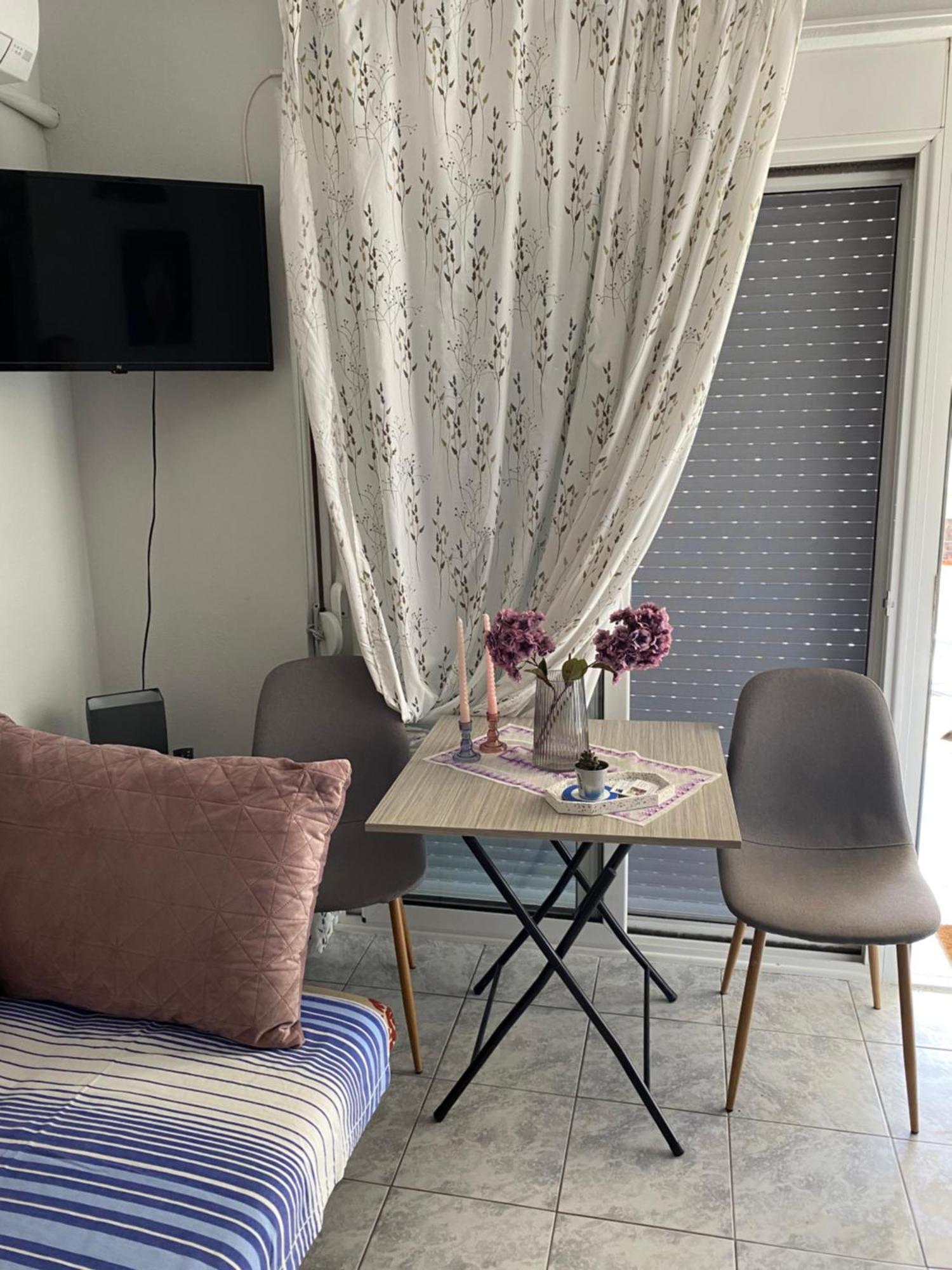 Small Beauty Studio Кавала Екстериор снимка